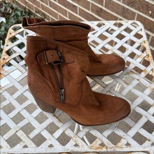 Steve Madden Brown Ankle Boots